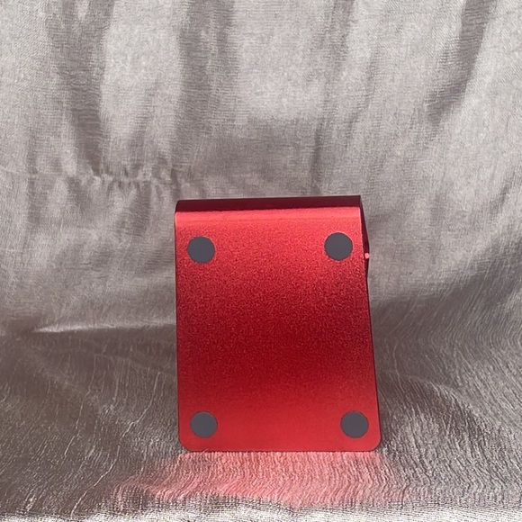 🐼 3/$25 Metallic red phone stand - Picture 5 of 5